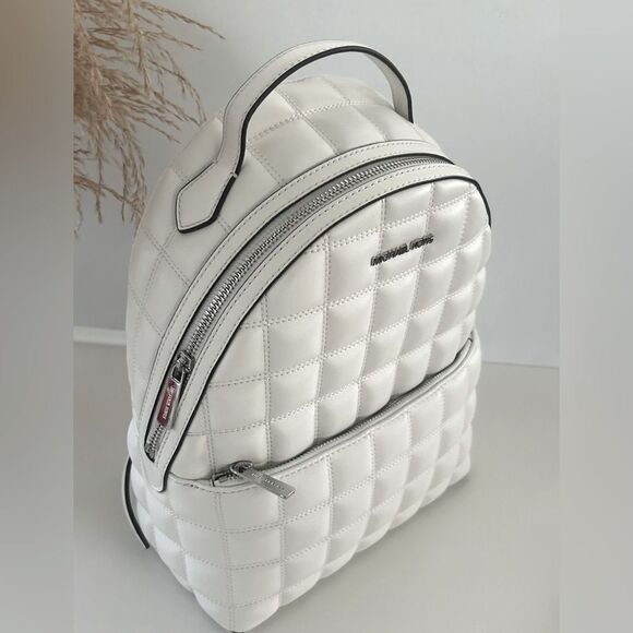Michael Kors Shelia Quilted White Backpack – Luxe Designer Statement NWT - Picture 4 of 9